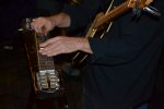 Tocando Steel Guitar